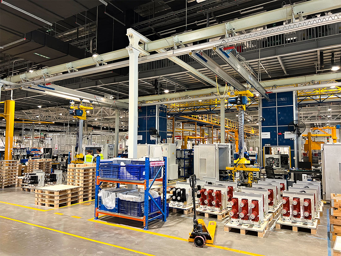 组合式自立起重机